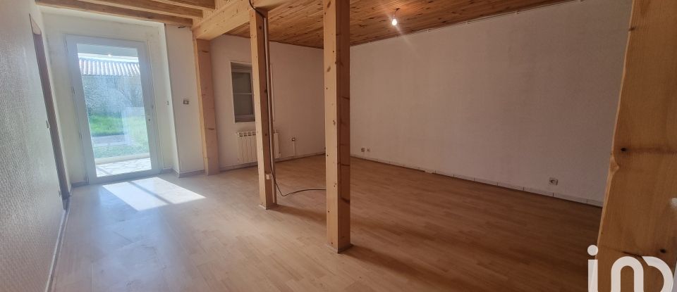 Maison 5 pièces de 220 m² à Cherbonnières (17470)