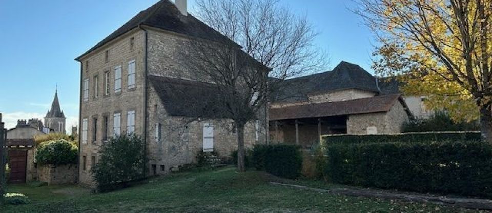 Maison 11 pièces de 349 m² à SOUSCEYRAC (46190)