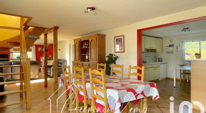 House 7 rooms of 209 m² in LES ABRETS (38490)