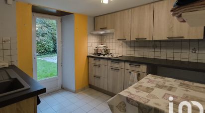 House 5 rooms of 101 m² in Saint-Sauveur-Lendelin (50490)