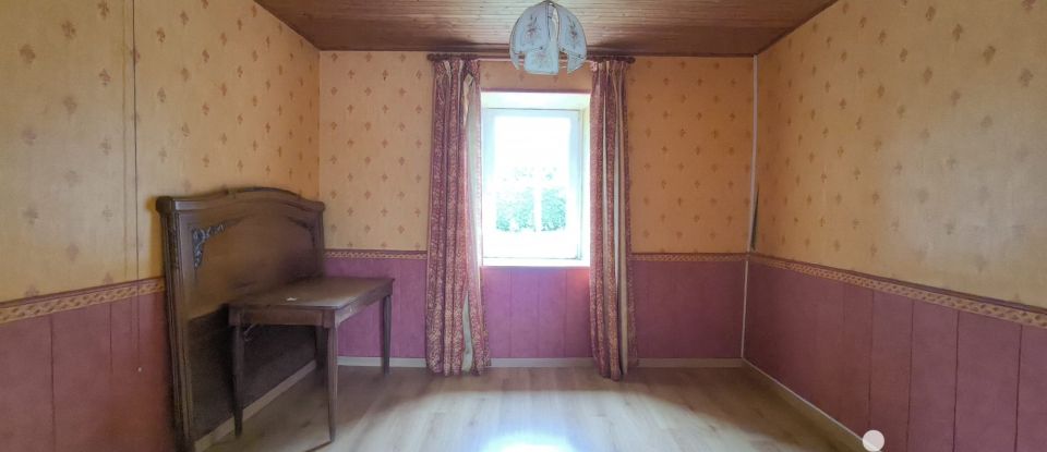 House 5 rooms of 101 m² in Saint-Sauveur-Lendelin (50490)