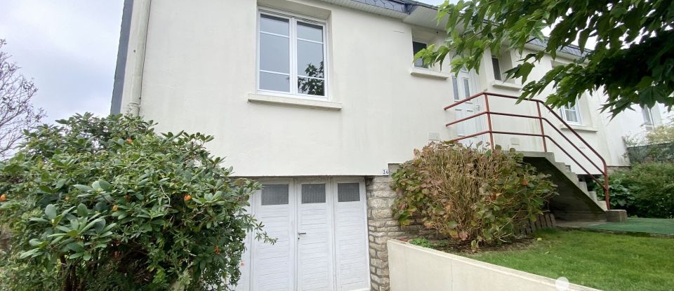 Maison 6 pièces de 110 m² à Grand-Champ (56390)