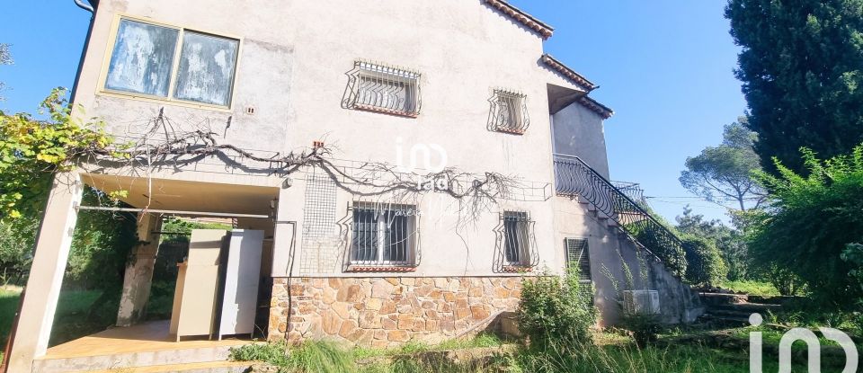 House 6 rooms of 134 m² in Fréjus (83600)