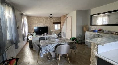 House 3 rooms of 82 m² in Roullet-Saint-Estèphe (16440)