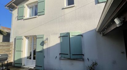 House 3 rooms of 82 m² in Roullet-Saint-Estèphe (16440)