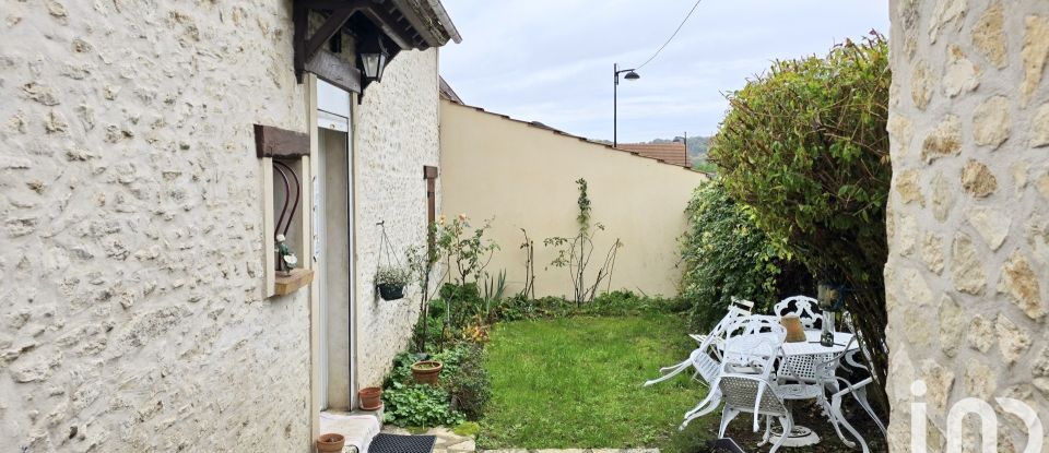 Village house 3 rooms of 89 m² in Bueil (27730)