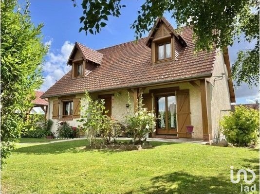 House 6 rooms of 127 m² in Gauciel (27930)