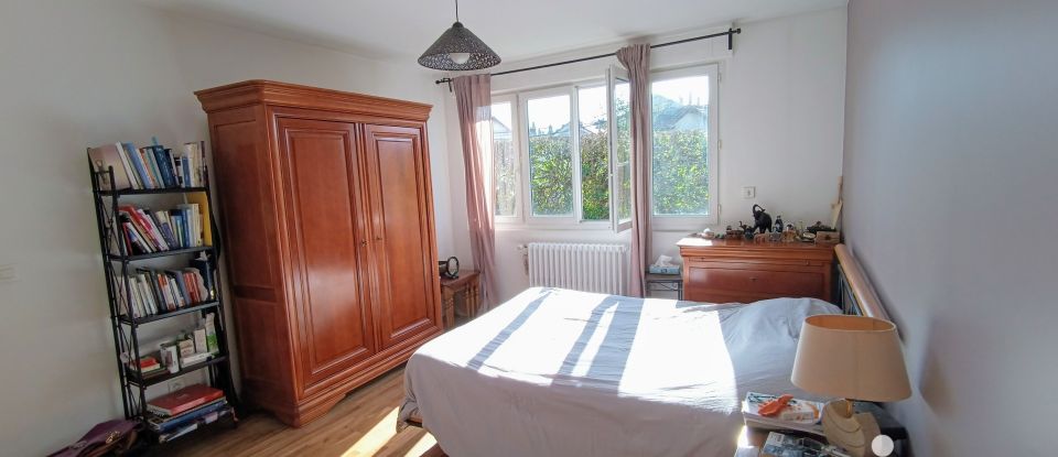 House 6 rooms of 160 m² in Lagny-sur-Marne (77400)