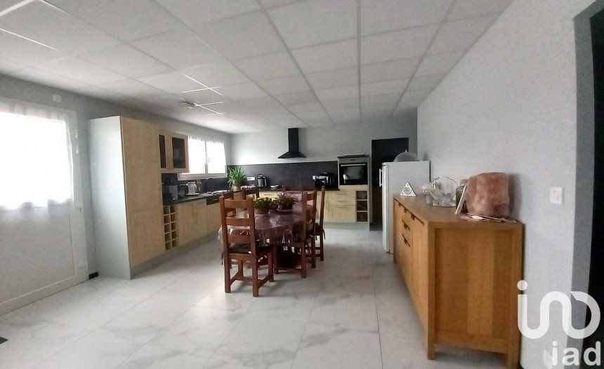 House 4 rooms of 97 m² in Lavernay (25170)