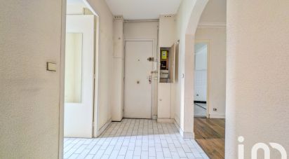 Appartement 3 pièces de 66 m² à Paris (75017)