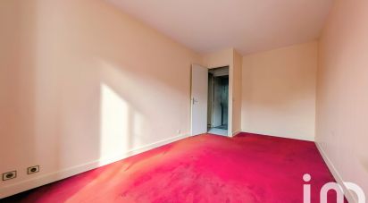 Appartement 3 pièces de 66 m² à Paris (75017)