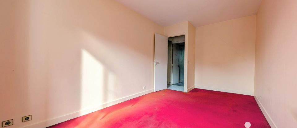 Appartement 3 pièces de 66 m² à Paris (75017)