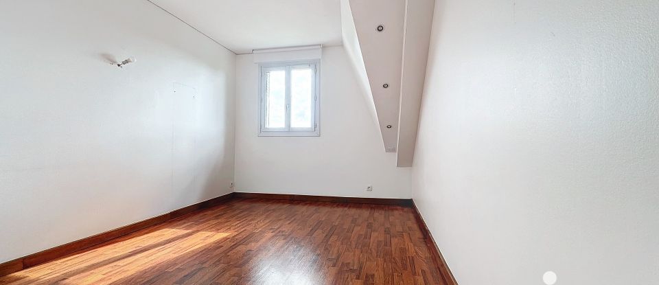 Maison 6 pièces de 180 m² à Fontenay-sous-Bois (94120)