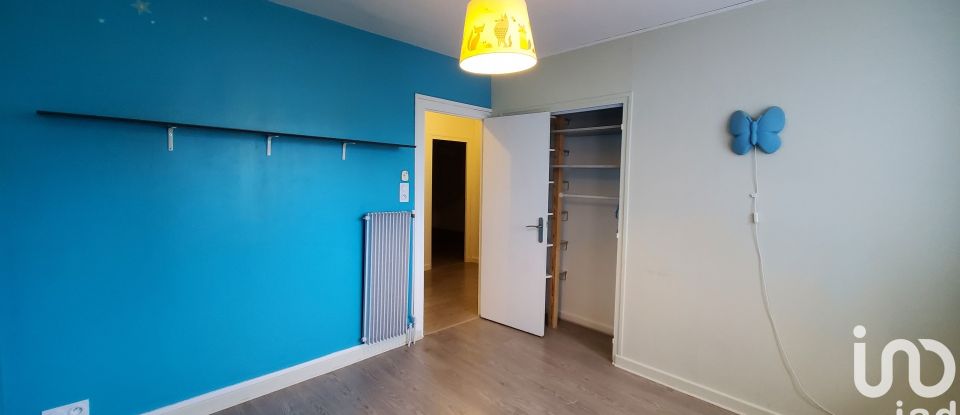 House 6 rooms of 126 m² in Clermont-Ferrand (63100)