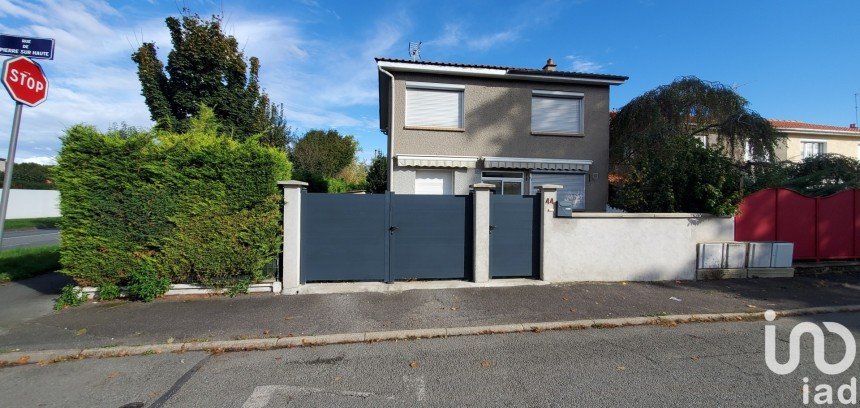 House 6 rooms of 126 m² in Clermont-Ferrand (63100)