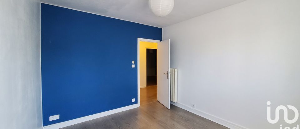 House 6 rooms of 126 m² in Clermont-Ferrand (63100)