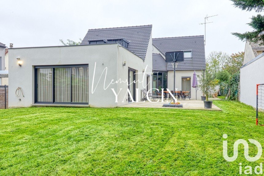 Architect house 6 rooms of 195 m² in Saint-Brice-sous-Forêt (95350)