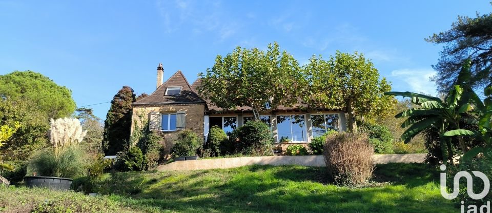 Maison traditionnelle 8 pièces de 188 m² à Alles-sur-Dordogne (24480)