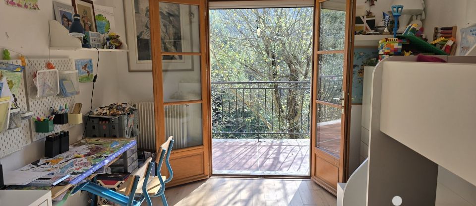 House 5 rooms of 124 m² in Le Bar-sur-Loup (06620)