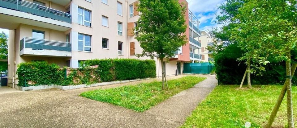 Appartement 4 pièces de 77 m² à Trappes (78190)