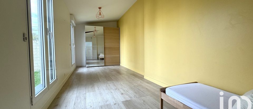 Maison 5 pièces de 110 m² à Versailles (78000)