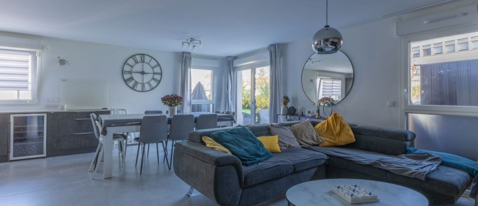 Appartement 4 pièces de 95 m² à Chambéry (73000)