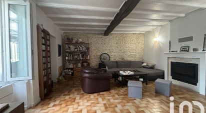 Traditional house 4 rooms of 140 m² in Tonnay-Charente (17430)