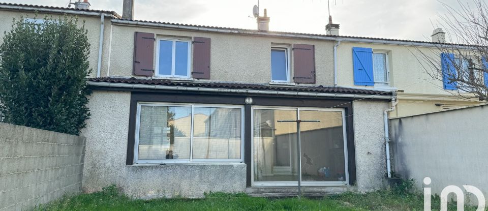 Maison de ville 5 pièces de 115 m² à Fontenay-le-Comte (85200)