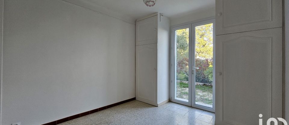 Appartement 4 pièces de 100 m² à Mimet (13105)