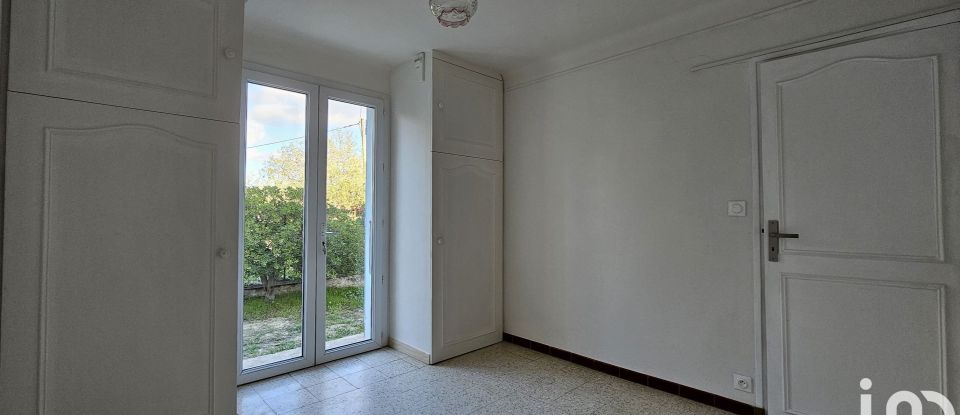 Appartement 4 pièces de 100 m² à Mimet (13105)