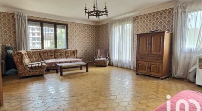 Traditional house 9 rooms of 189 m² in Hyères (83400)