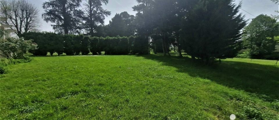 Demeure 16 pièces de 510 m² à Castelsarrasin (82100)