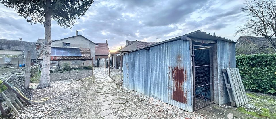 Maison de village 8 pièces de 283 m² à Augy-sur-Aubois (18600)