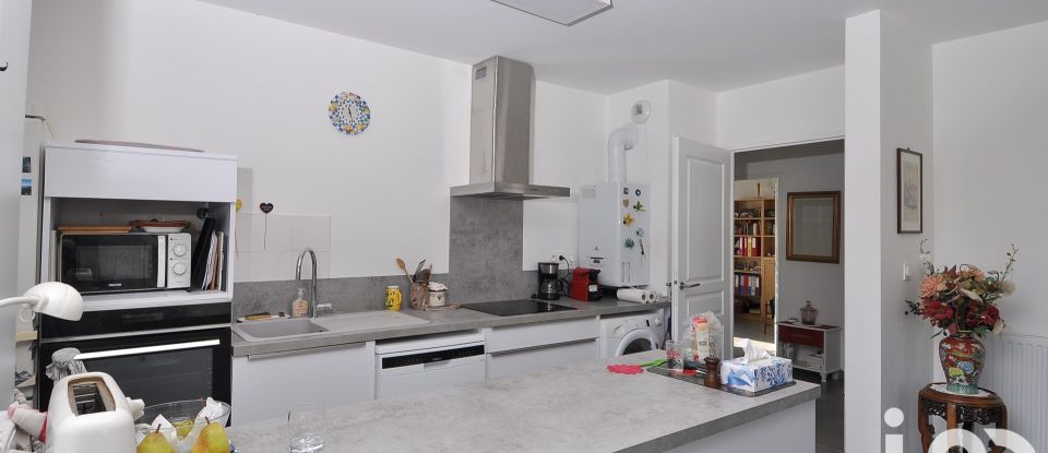 Appartement 3 pièces de 78 m² à Alès (30100)