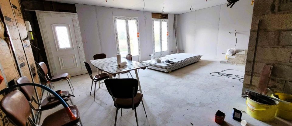 Maison 4 pièces de 135 m² à Saint-Ciers-sur-Gironde (33820)