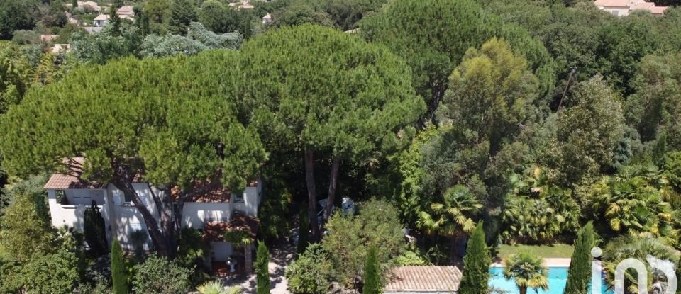 Maison traditionnelle 7 pièces de 172 m² à Saint-Maximin-la-Sainte-Baume (83470)