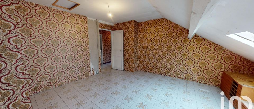 Maison traditionnelle 9 pièces de 230 m² à Vaux-le-Pénil (77000)