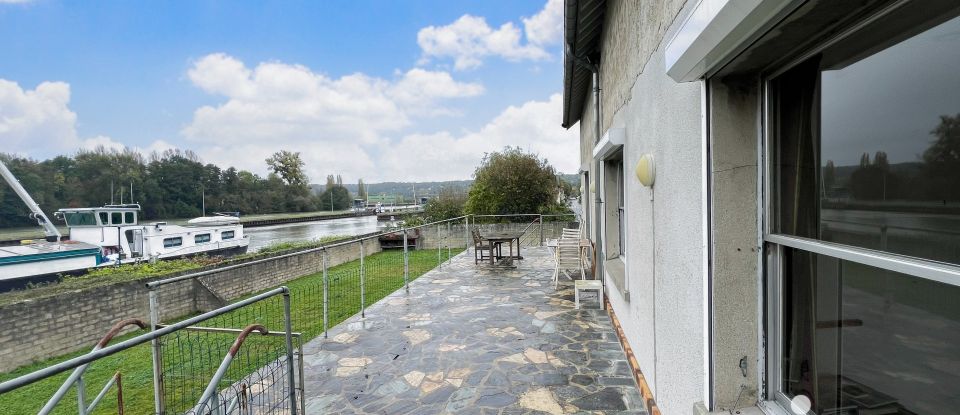 Maison traditionnelle 6 pièces de 200 m² à Champagne-sur-Seine (77430)