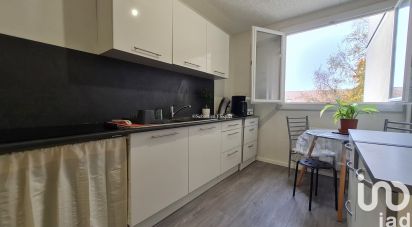 Apartment 4 rooms of 90 m² in Neuville-aux-Bois (45170)