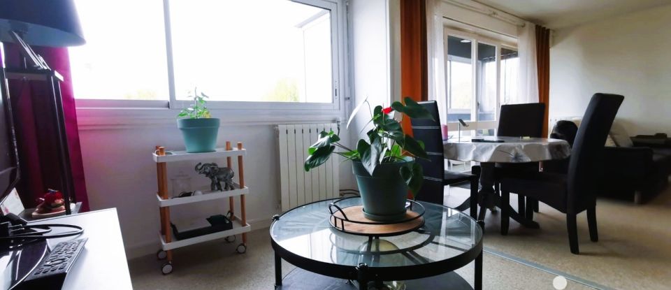 Appartement 4 pièces de 91 m² à La Roche-sur-Yon (85000)