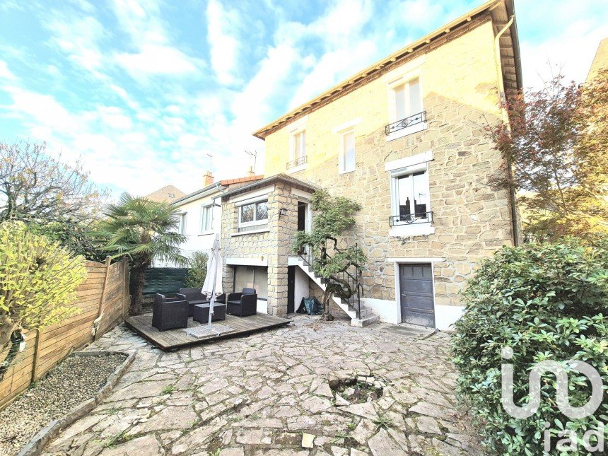 House 5 rooms of 128 m² in Brive-la-Gaillarde (19100)