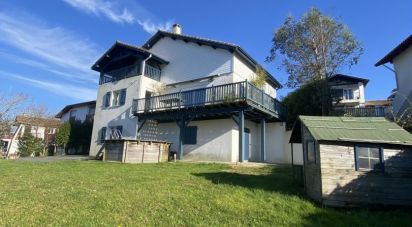 House 5 rooms of 190 m² in Bidart (64210)