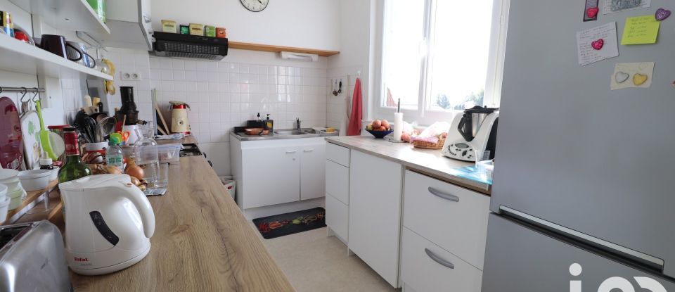 Apartment 3 rooms of 72 m² in Courpière (63120)