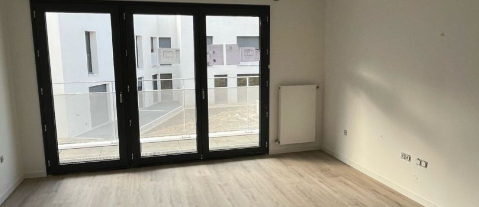 Apartment 3 rooms of 62 m² in Magny-le-Hongre (77700)