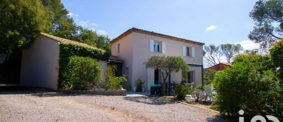 Traditional house 5 rooms of 127 m² in Fréjus (83600)