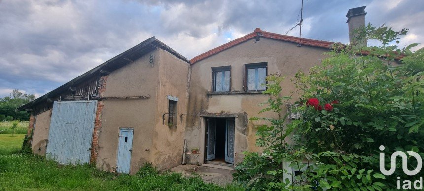 Maison de campagne 8 pièces de 126 m² à Perreux (42120)