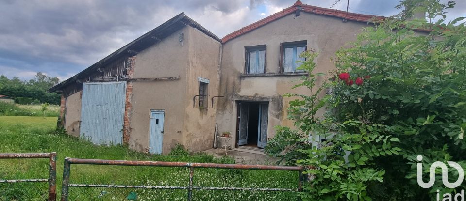 Maison de campagne 8 pièces de 126 m² à Perreux (42120)