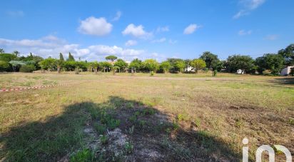 Terrain de 1 226 m² à Fréjus (83600)