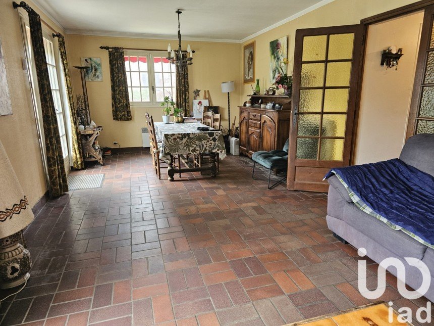 Traditional house 7 rooms of 135 m² in Évreux (27000)