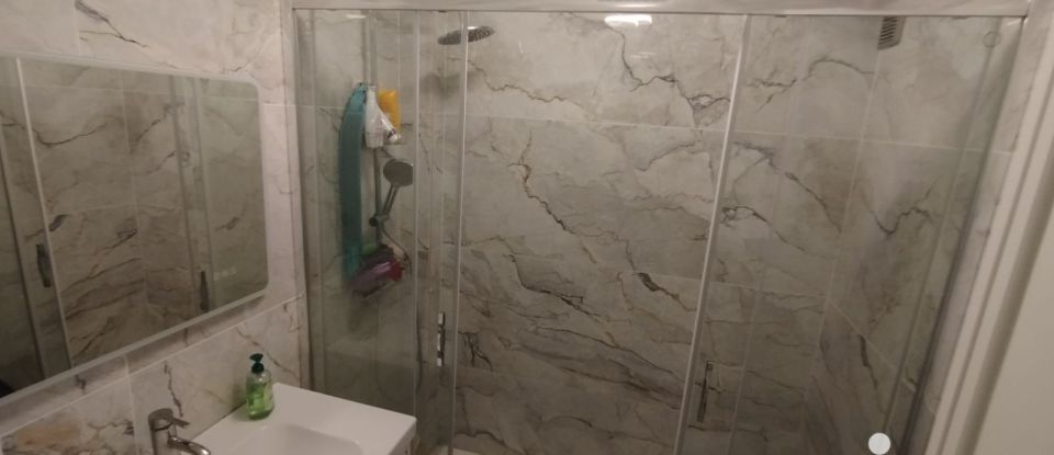 Appartement 4 pièces de 76 m² à Toulon (83000)